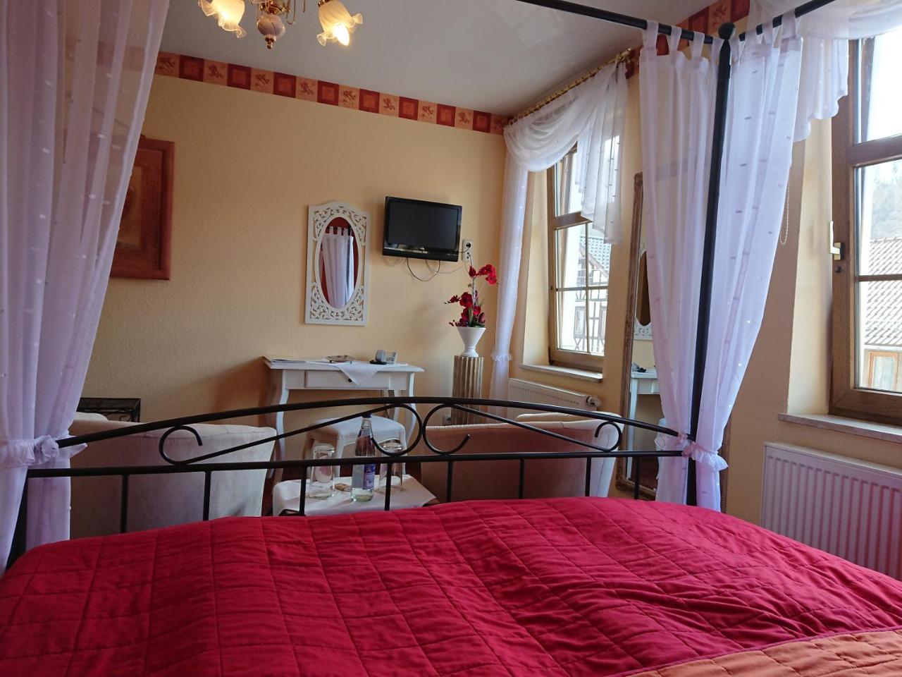 Hotel & Ferienwohnungen Bohlenblick Saalfeld Saale Екстер'єр фото