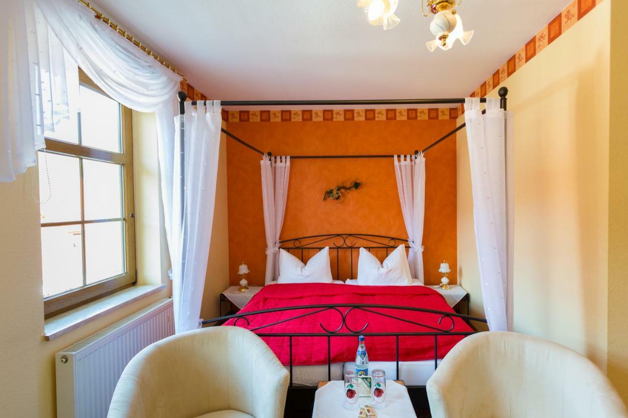 Hotel & Ferienwohnungen Bohlenblick Saalfeld Saale Екстер'єр фото